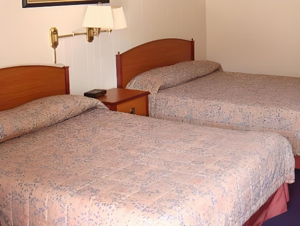 Wesley Inn And Suites image 5